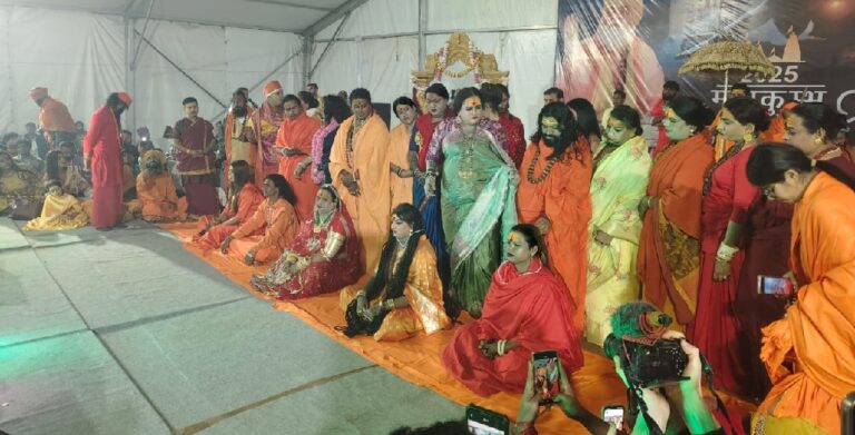 किन्नर अखाड़ा ने बनाएं पांच महामंडलेश्वर, चार श्रीमहंत