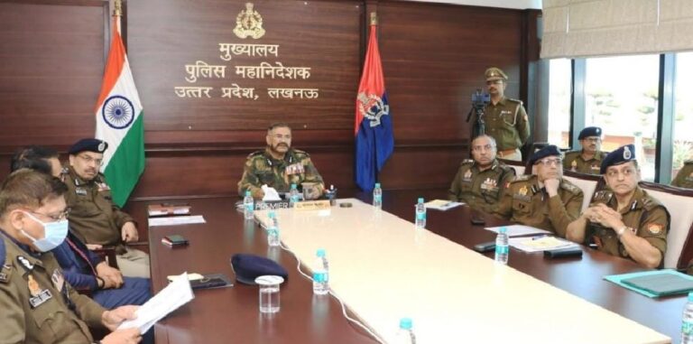 डीजीपी ने यूपी पुलिस की साइबर वेबसाइट की लांच ,साइबर अपराधियों से मिलेगी मदद