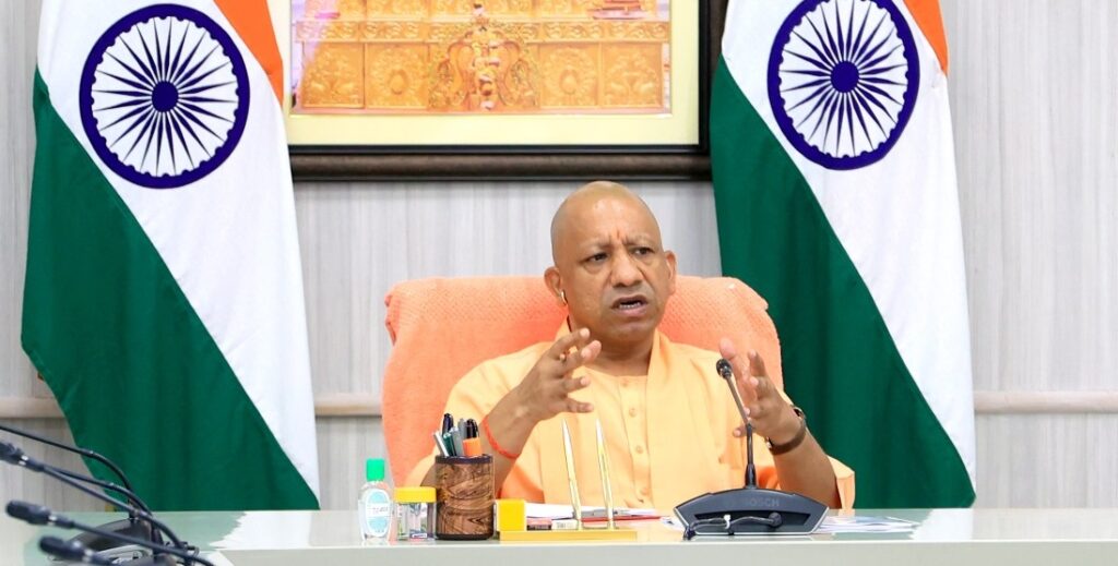 जन आस्था को पूरा सम्मान, अराजकता स्वीकार नहीं : योगी