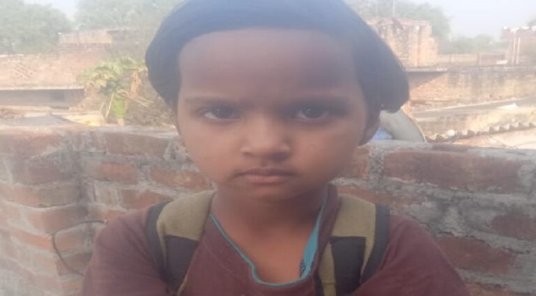 मलिहाबाद में पिकअप ने स्कूटी सवार को रौंदा, बच्ची की मौत