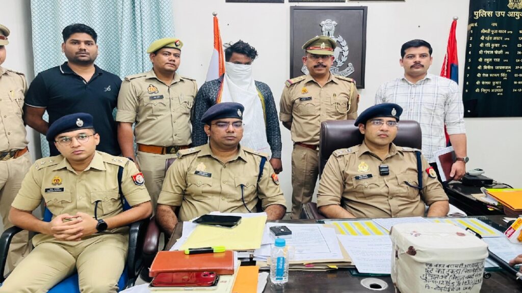 गोसाईगंज में बुजुर्ग महिला की हत्या का खुलासा, आरोपी चौंकाने वाली बताई बात