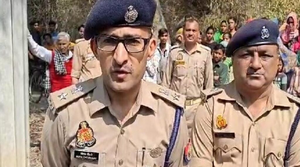 घर से गायब महिला का खेत में मिला शव, परिजनों ने हत्या का लगाया आरोप