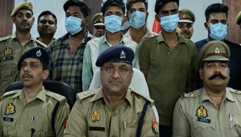 महिला की हत्या करने वाले पांच गिरफ्तार, महिला ने ऐसी कहीं बात की मार दी गोली