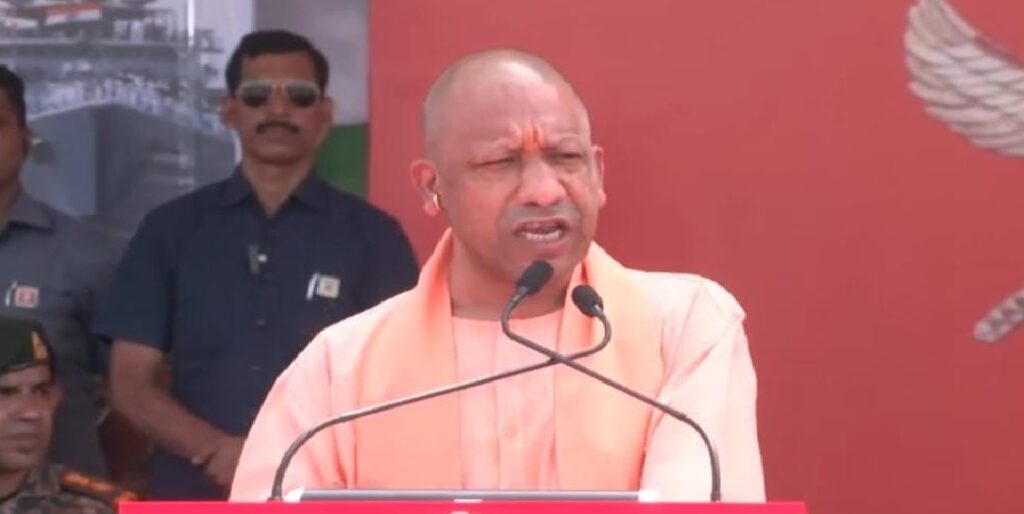 संवेदना ही है चिकित्सक की असली पहचान,गोरखपुर में सीएम योगी का संदेश
