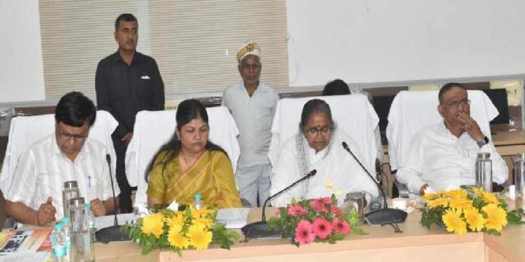 माध्यमिक शिक्षा बनेगी यूपी की आर्थिक उड़ान का आधार: गुलाब देवी