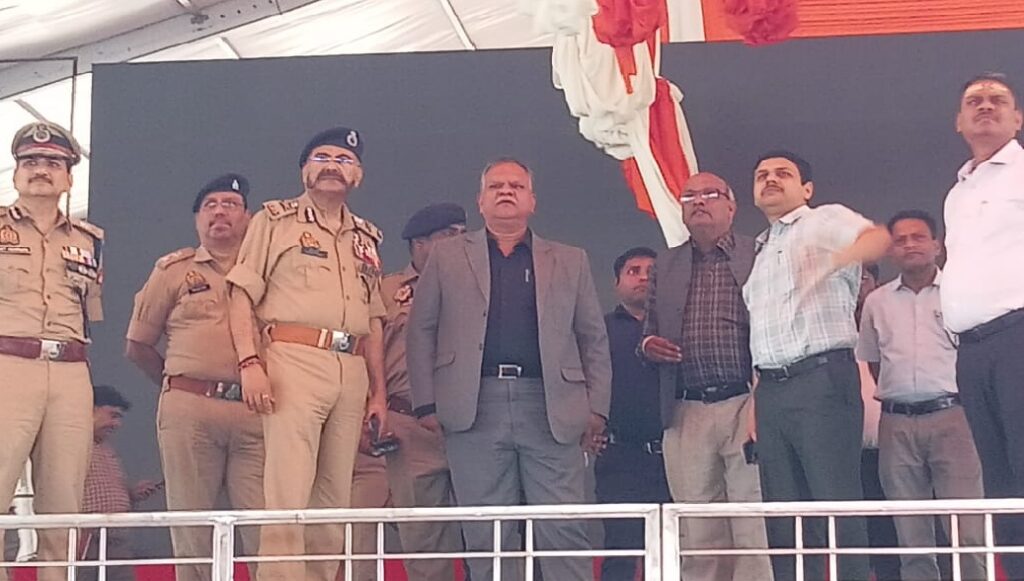 मुख्य सचिव तथा डीजीपी ने पीएम मोदी के प्रस्तावित आगमन के तैयारियों को परखा