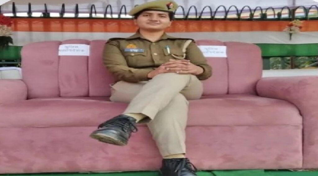 लखनऊ में महिला सिपाही समेत दो ने फांसी लगाकर दी जान