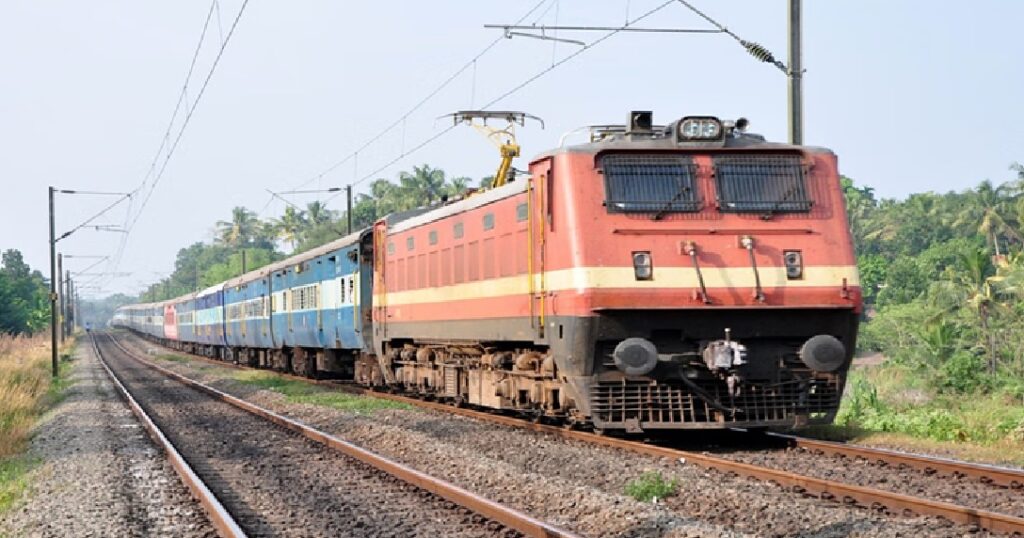 यात्रियों के लिए जरूरी खबर: रेलवे ने बदले कई ट्रेनों के मार्ग और ठहराव