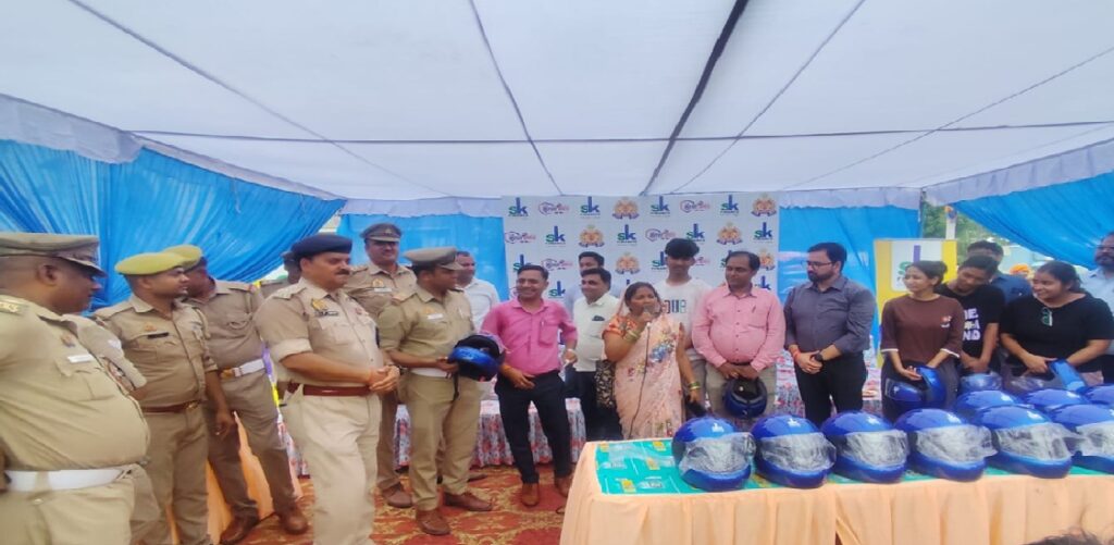 “पहनो हेलमेट, बचाओ जीवन”, लखनऊ ट्रैफिक पुलिस की नई पहल