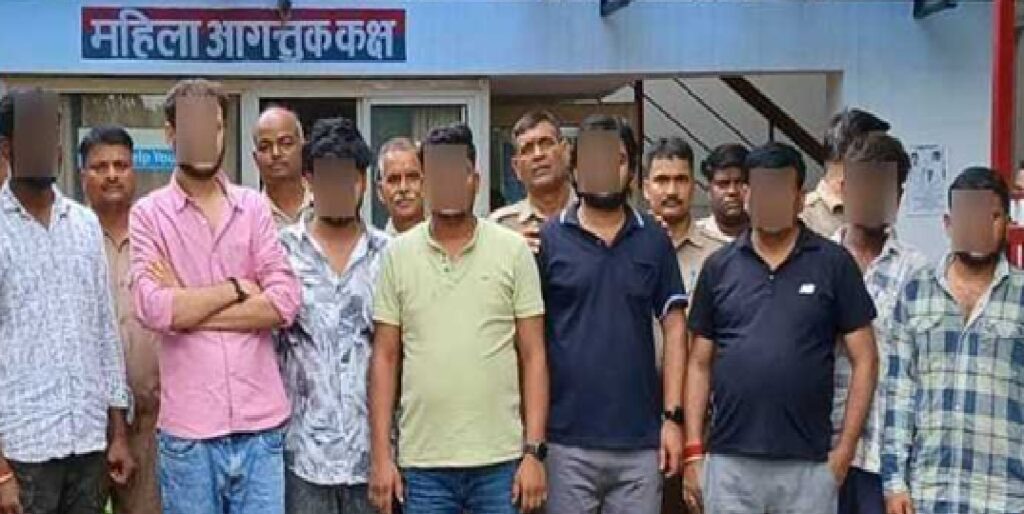 लखनऊ में शांति व्यवस्था को भंग करने वाले आठ गिरफ्तार