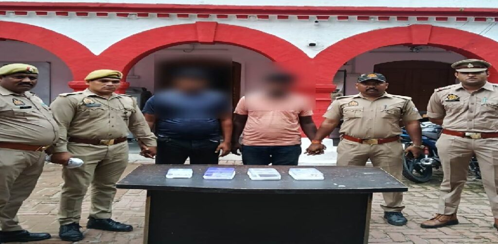 मड़ियांव पुलिस ने दो शातिर चोरों को किया गिरफ्तार, लाखों के जेवरात बरामद