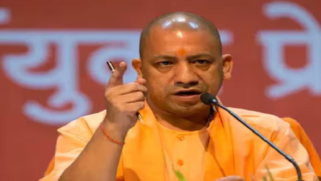 आदेश की अवहेलना पर बड़ा एक्शन, पीसीएस अधिकारी अरविन्द कुमार सिंह निलंबित