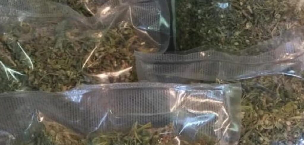 लखनऊ एयरपोर्ट पर 24 करोड़ का ड्रग्स पकड़ाया, दो तस्कर गिरफ्तार