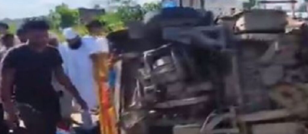 यूपी के पीलीभीत में सड़क हादसे में पांच की मौत