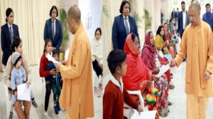 जनता दर्शन में गूंजा निजी स्कूलों का मुद्दा, एडमिशन और फीस की शिकायतों पर सीएम योगी सख्त