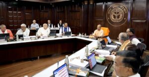 उप्र कैबिनेट : सीएम योगी की अध्यक्षता में हुई कैबिनेट बैठक में 35 प्रस्तावों पर मुहर