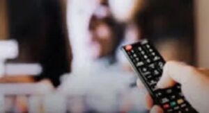 ऑनलाइन मीटिंग में मचा हड़कंप, अधिकारियों के सामने चल गया आपत्तिजनक वीडियो