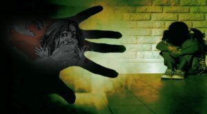 प्रेम जाल में फंसी किशोरी से दरिंदगी: परिवार को नशीली चाय पिलाकर ले गया प्रेमी, साथियों संग किया गैंगरेप