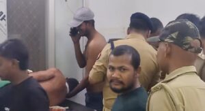 बलिया : प्रेम प्रसंग में दोस्तों ने युवक को मारी गोली, हालत गंभीर