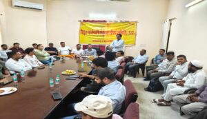 निजीकरण के खिलाफ यूपी में उबाल: मुजफ्फरनगर–मेरठ में बिजली कर्मियों का जोरदार प्रदर्शन