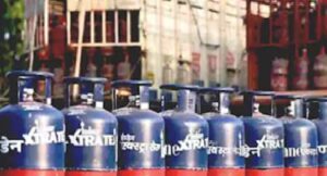 कमर्शियल एलपीजी सिलेंडर की कीमत में 195.50 रुपये की बढ़ोतरी, नई दरें लागू