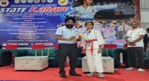 बलिया की वैभवी ने सब जूनियर स्टेट कराटे चैंपियनशिप में जीता गोल्ड