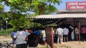 लखनऊ में शराब सेल्समैन की बेरहमी से हत्या, खून से लथपथ मिला शव
