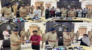 साइबर सेल की बड़ी सफलता: 54 खोए मोबाइल बरामद, 12 लाख की संपत्ति लौटाई, लोगों के खिले चेहरे