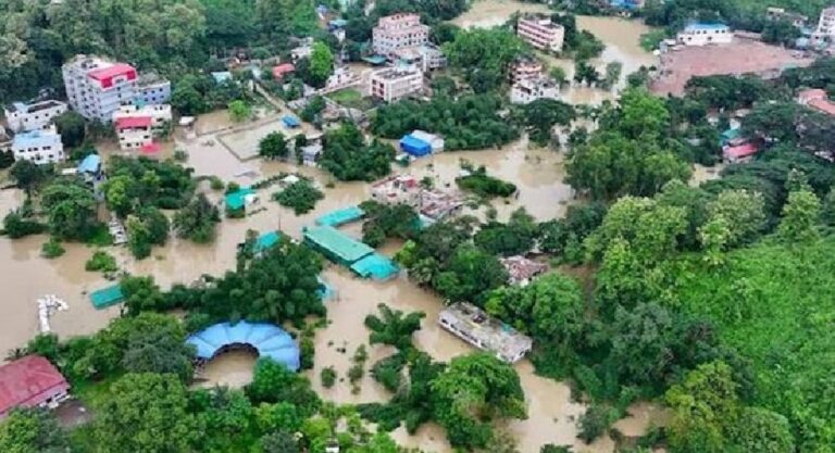 बांग्लादेश में जलप्रलय! बाढ़-भूस्खलन से 51 मौतें, 10 लाख से ज्यादा लोग संकट में
