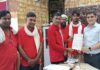 रेल प्रशासन से पक्षपातपूर्ण जांच खत्म करने की मांग, कुलियों ने चारबाग स्टेशन पर उठाई आवाज