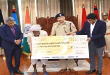 यूपी पुलिस के 38 कर्मियों के परिजनों को 56.71 करोड़ की आर्थिक सहायता