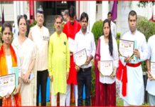 मुक्त विश्वविद्यालय में उल्लासपूर्वक मनाया गया 80वां स्वतंत्रता दिवस