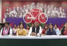 सपा का बड़ा महिला कार्ड, सत्ता में आई तो हर महिला को सालाना ₹40 हजार: अखिलेश