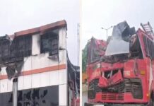 नोएडा की इलेक्ट्रॉनिक चिप फैक्ट्री में भीषण आग, दो फायरकर्मियों की मौत