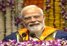 IIT दिल्ली दीक्षांत समारोह में PM मोदी का छात्रों से मजाकिया अंदाज में संवाद, बोले- ‘मैं बाबा बागेश्वर नहीं हूं’