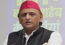 अखिलेश यादव का आरोप: भाजपा सरकार में संविधान निर्माता का अपमान
