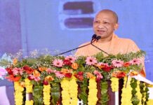 सीएम योगी की अधिवक्ताओं को बड़ी सौगात, पांच लाख तक कैशलेस इलाज