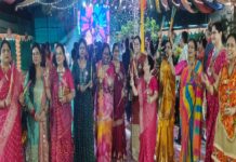 प्रयागराज में डांडिया-गरबा की धूम, रंगारंग प्रस्तुतियों ने बांधा समां