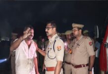 देवरिया में आधी रात झोपड़ी बनी आग का गोला, पिता-पुत्री समेत तीन की मौत