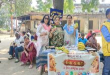 कुष्ठ आश्रम में लायंस क्लब सिटी द्वारा किया गया सेवा कार्य